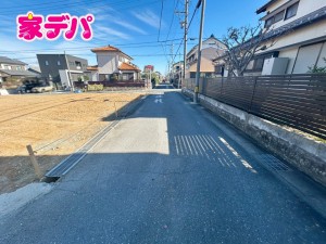 外観 前面道路:南側約4.5m幅