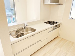 キッチン 【施工例】小さなお子様にも目が届く、使い勝手の良い対面キッチンで楽しくお料理ができます!