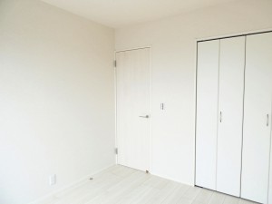 子供部屋 【施工例】お子様にとっての初めての「自分の部屋」。学習机やベッドの配置もラクラクです。
