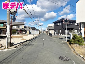 外観 前面道路:東側約6m幅