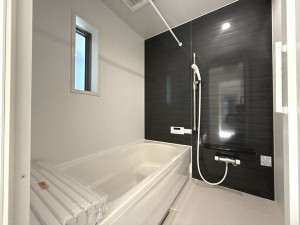 風呂 【施工例】ゆったり入れる浴槽、一日の疲れを癒してくれるくつろぎのバスタイムを…