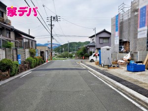 外観 前面道路も広く車通りも少ないので、運転が苦手な方でも自分のペースで駐車ができます