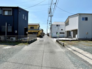 外観 前面道路:東側約4.5m幅