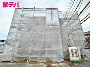 外観 上棟しました。ご見学希望のお客様につきましては同型同仕様の物件にご案内いたします