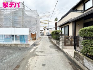 外観 前面道路:東側約2.7m(セットバックあり)