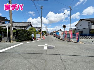 外観 前面道路も広く車通りも少ないので、運転が苦手な方でも自分のペースで駐車ができます