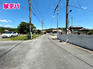 外観 前面道路も広く車通りも少ないので、運転が苦手な方でも自分のペースで駐車ができます