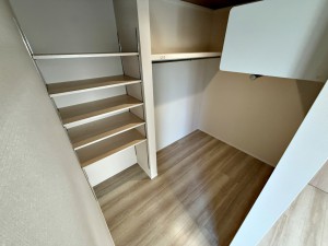 その他画像 【ウォークインクローゼット】 WICは洋服、帽子、バッグなど全て収納可能!お部屋がスッキリ整理整頓できます!