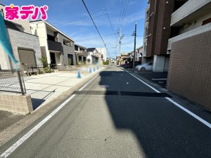 外観 前面道路:南西側約6m幅 前面道路は見通しが良く、車の移動もスムーズに行えます。