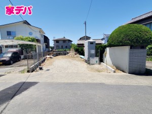 外観 基礎工事中です。ご見学希望のお客様につきましては同型同仕様の物件にご案内いたします