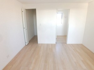 その他画像 【施工例】WICは洋服、帽子、バッグなど全て収納可能!お部屋がスッキリ整理整頓できます!