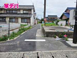 外観 前面道路:西側約4m幅