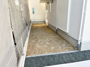外観 ハーブやお花を植えてガーデニングを楽しんだり、お気に入りの植物を育てたりと、使い方は自由自在。季節ごとの彩りを楽しみながら、自分らしいお庭づくりができる、暮らしの楽しみが広がるスペースです。
