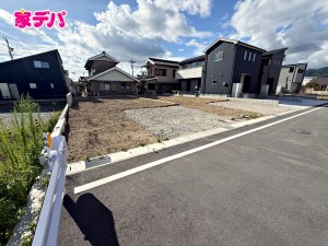 外観 【新築分譲全2棟】ご成約キャンペーン実施中。詳細はスタッフまでお問合せ下さい!間取りや設備等の詳細など、お気軽にお問合せ・ご相談ください。お客様の住まい探しを丁寧にお手伝いいたします。