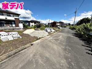 外観 現地や周辺環境もあわせてご確認いただけます。現地ご案内いたします。お気軽にお問い合わせください。実際の陽当たりや前面道路、周辺の環境などもぜひ現地でご確認ください。スタッフが丁寧にご案内いたします。