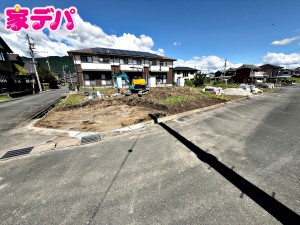 外観 【新築分譲全3棟】ご成約キャンペーン実施中。詳細はスタッフまでお問合せ下さい!間取りや設備等の詳細など、お気軽にお問合せ・ご相談ください。お客様の住まい探しを丁寧にお手伝いいたします。