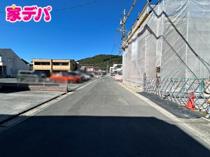 外観 前面道路:西側約6m幅