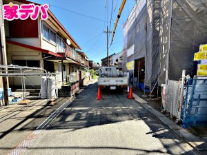 外観 前面道路:北側約4m幅