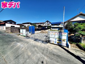 外観 現地や周辺環境もあわせてご確認いただけます。現地ご案内いたします。お気軽にお問い合わせください。実際の陽当たりや前面道路、周辺の環境などもぜひ現地でご確認ください。スタッフが丁寧にご案内いたします。