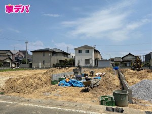 外観 現地や周辺環境もあわせてご確認いただけます。現地ご案内いたします。お気軽にお問い合わせください。実際の陽当たりや前面道路、周辺の環境などもぜひ現地でご確認ください。スタッフが丁寧にご案内いたします。