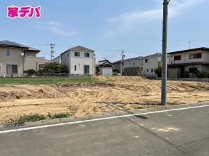 外観 現地や周辺環境もあわせてご確認いただけます。現地ご案内いたします。お気軽にお問い合わせください。実際の陽当たりや前面道路、周辺の環境などもぜひ現地でご確認ください。スタッフが丁寧にご案内いたします。
