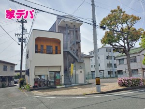外観 JR「三河三谷」駅前の立地! 店舗をお探しの方におすすめです 各階トイレ・洗面台付、居住スペースもあります 外階段あり