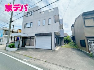 外観 リフォーム歴あり:2016年に外壁塗装、屋上外壁張替、防水工事