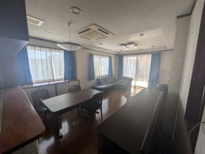 居間 ご家族みんながゆっくりくつろげる広々リビング