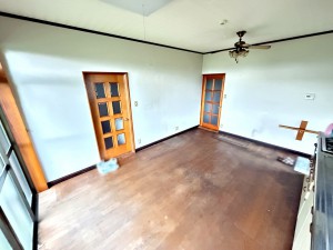 居間 南に面しているので暖かな日差しが部屋を照らします!