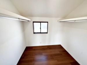 その他画像 【ウォークインクローゼット】 WICは洋服、帽子、バッグなど全て収納可能!お部屋がスッキリ整理整頓できます!