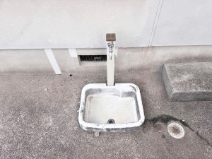 外観 靴や汚れた物を洗ったり、掃除やガーデニングの水やりにも便利な立水栓。