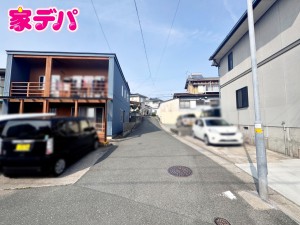 外観 前面道路:北西公道5.4m幅、南西側約4m幅