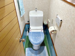 その他画像 【トイレ】 快適な温水洗浄便座付きです!