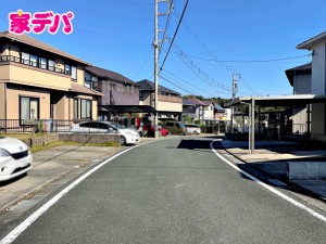 外観 前面道路:南側約6m幅