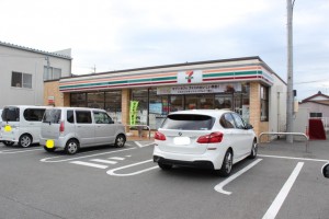 周辺 セブンイレブン豊橋東脇店(260m)