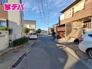 外観 前面道路:東側約4m幅