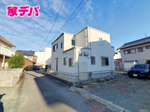 外観 3沿線利用可能!伊奈駅まで徒歩13分で通勤通学に便利!