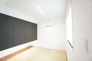 その他画像 【和室4.5帖】 リビングと続き間の和室は落ち着きますね。ゆったりとした時間を過ごせます。