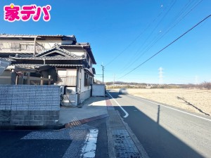 外観 前面道路:東側公道7m幅