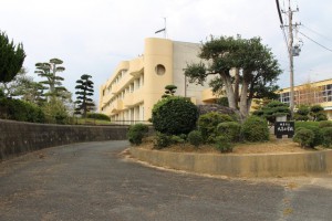 周辺 大草小学校(1260m)
