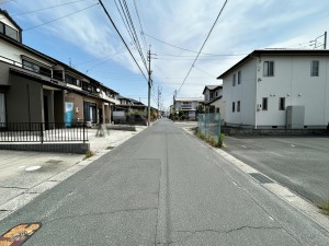 外観 前面道路:南側約5.4m幅