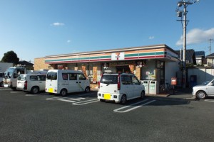 周辺 セブンイレブン豊橋多米中町店(380m)