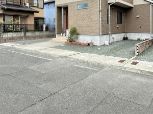 その他画像 駐車スペースは2台分を確保!