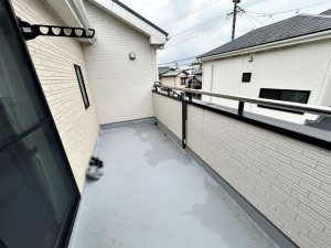 その他画像 【バルコニー】 陽当たり良好で、晴れた日には洗濯物がカラッと乾きますね