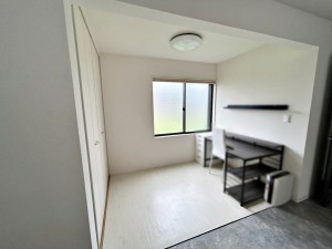 その他画像 【畳コーナー3帖】 リビングに隣接したホッと落ち着く3帖の畳コーナー。キッズスペースや書斎としても使えて何かと便利な居室です。