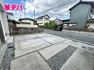 その他画像 駐車スペースは並列で2台可能