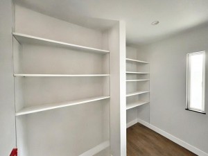 内装 【土間収納約3帖】 土間収納にはお子様の遊び道具や部活用品、ゴルフバッグにちょっとしたキャンプグッズなども収納できます。