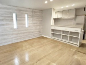 居間 小さなお子様にも目が届く、使い勝手の良い対面キッチンで楽しくお料理ができます!