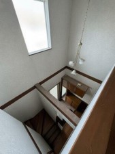 内装 明るい吹き抜け