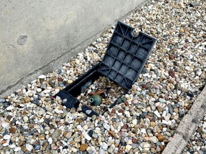 外観 玄関横には散水栓が設置されています!お庭の水撒き、洗車、お掃除、お子様の水遊びなど便利です!